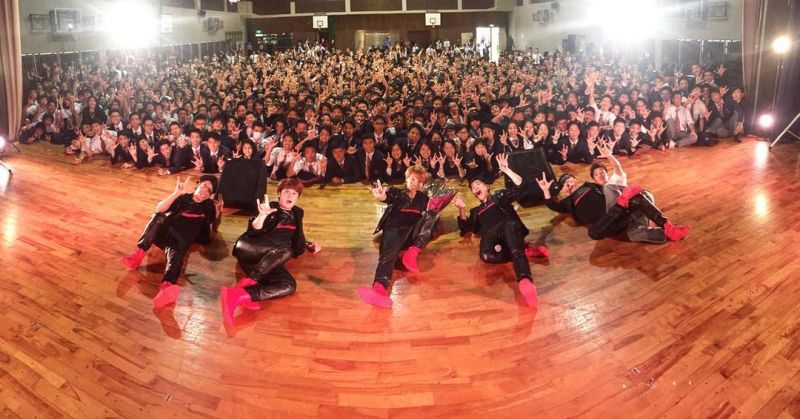 handsignband handsignband